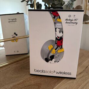 Mickey's 90th Anniversary Edition Beats Wireless Headphones